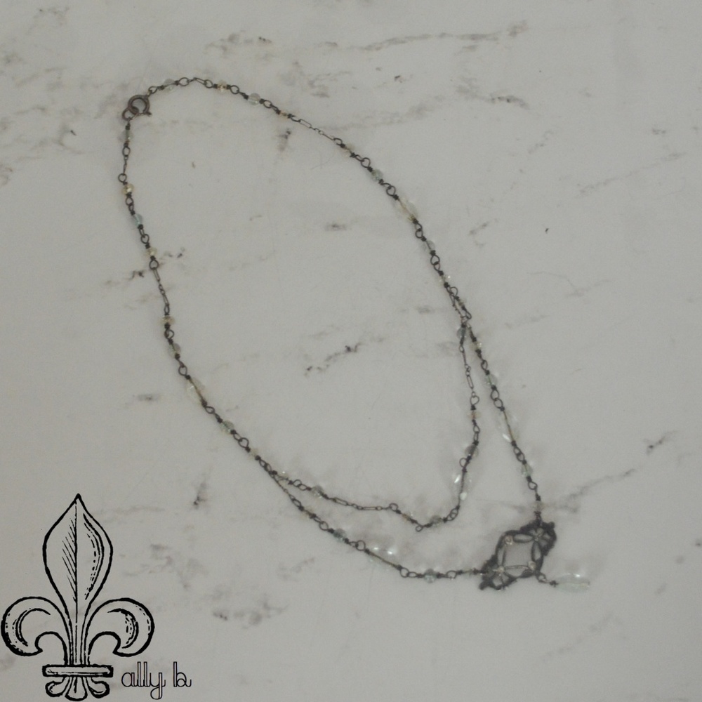 ✨silver and crystal necklace - Picture 2 of 7